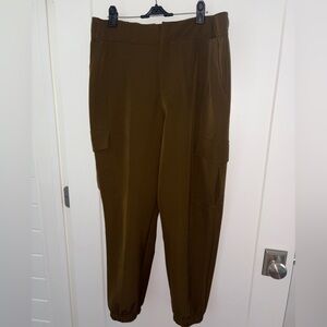 NWOT Calia by Carrie Underwood high rise cargo joggers sz L